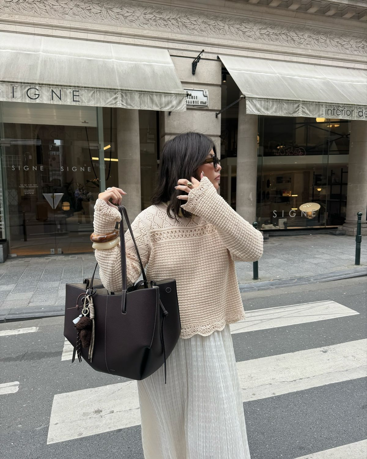 Le Calice — sac cabas en cuir coloris Noir, vue de face